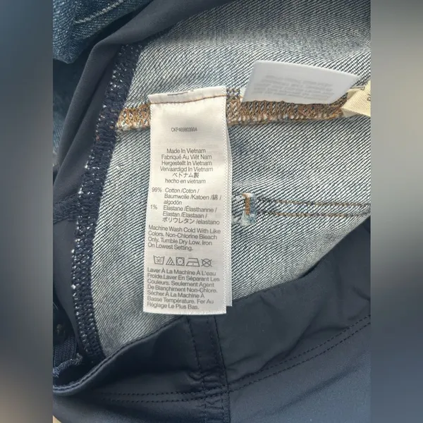 Madewell Kick Out Crop Maternity Jeans - Image 10