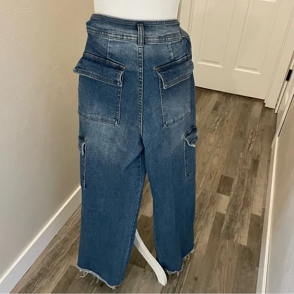 Oat High Rise Cargo Blue Jeans - Image 3