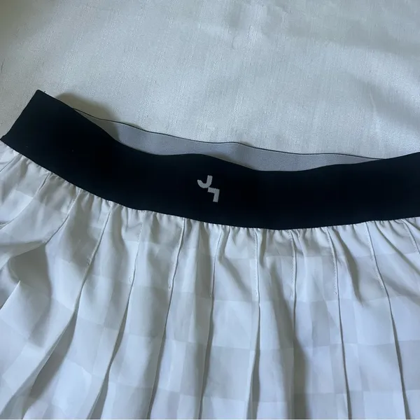 joylab athletic skirt size small - Image 4