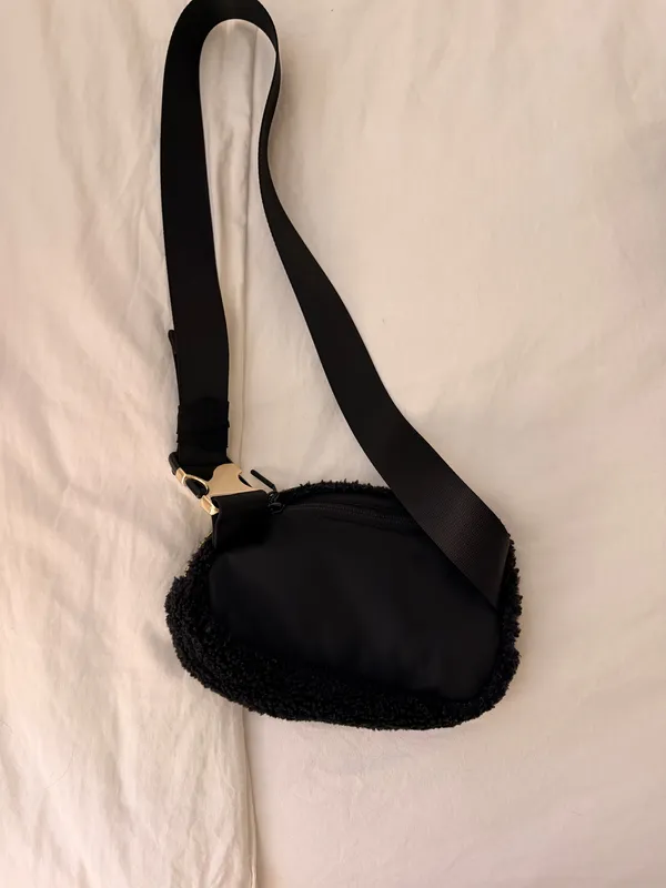 Lululemon Belt Bag - Image 3