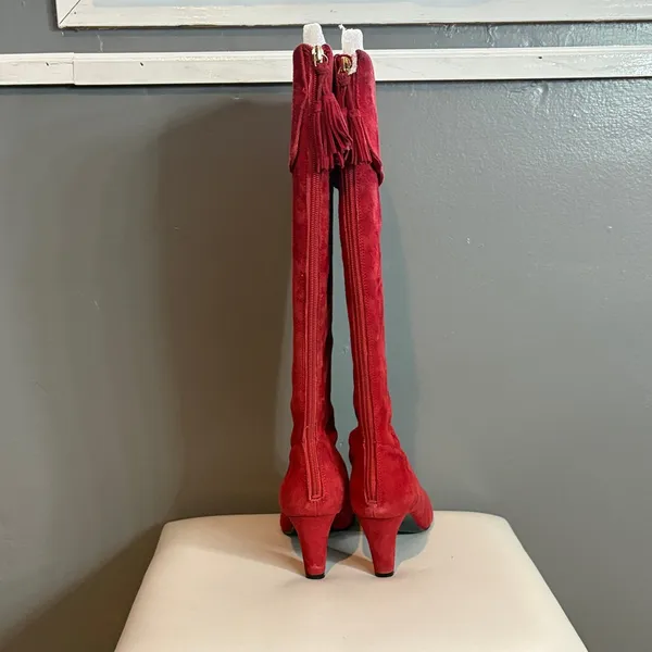 Bandolino Red Suede Knee High Boots | Block Heel | Holiday Statement | Size 8 - Image 5