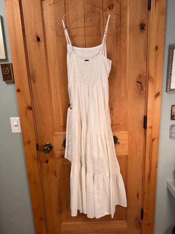 Cream Asymmetrical Summer Lineny Dress - Image 3