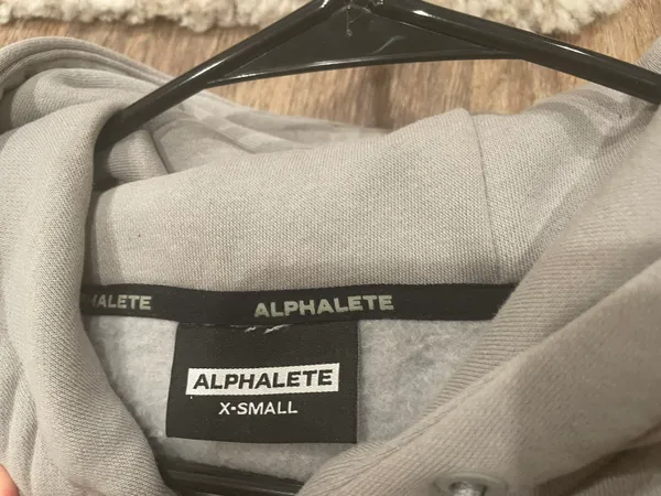 Alphalete Cropped Hoodie - Image 4