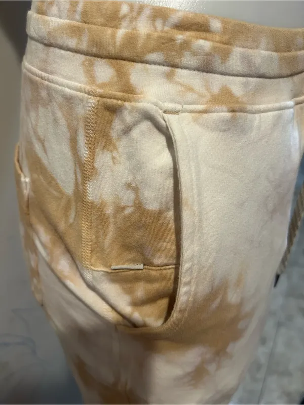 Vuori Tie-Dye Jogger Pants in Cream & White - Image 3