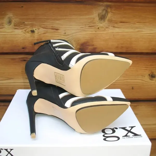 NWB Gwen Stefani Booties Boots Black Size 7 - Image 9