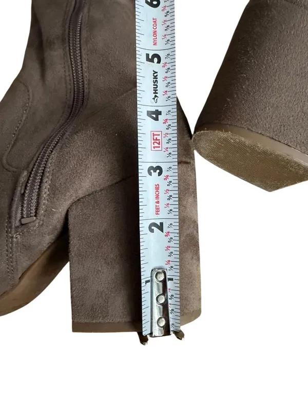 BARIII Faux Suede Taupe Pull On Boots Size 7 - Image 7