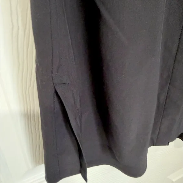 Athleta Sporty Chic Black Gym Sleeveless Gorpcore Button Breathable Small Top - Image 3