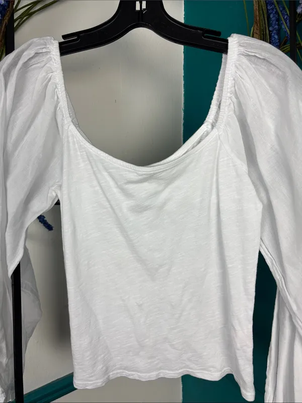 Self contrast White Scoop Neck Peasant Blouse with Puff Sleeves - Image 4