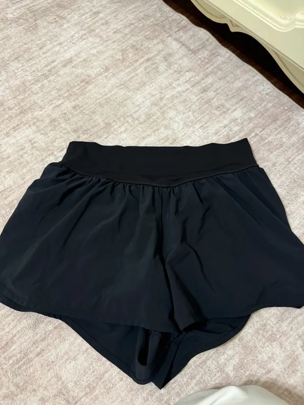 Offline by aerie real me shorts size large black - Image 2