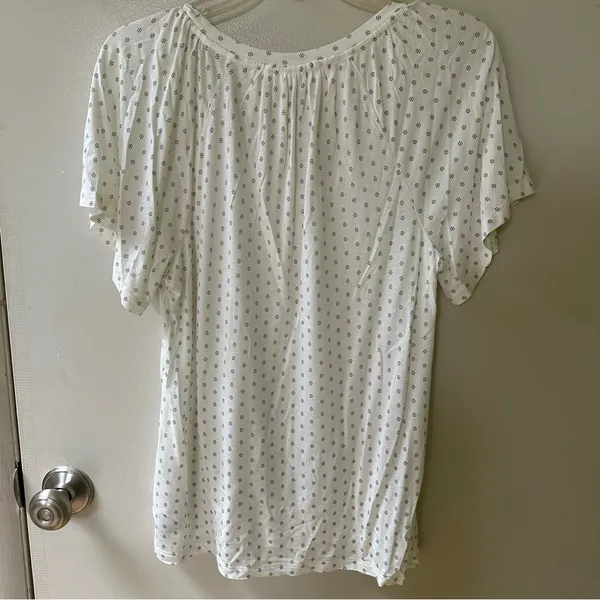NWT - GAP white U neck blouse - Image 5