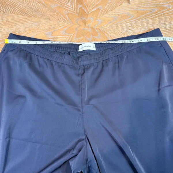Abercrombie & Fitch Drapey Wide Leg Satin‎ Pants Pull On Black Size XL - Image 7