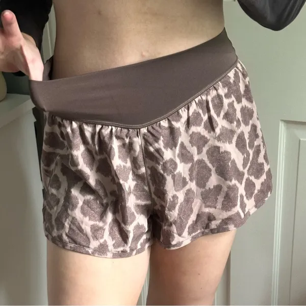 aerie active workout shorts - Image 3