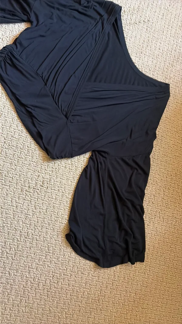Lulus black sweater - Image 4