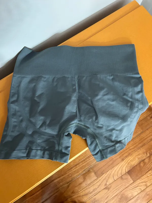 Gymshark Shorts Biker - Image 4