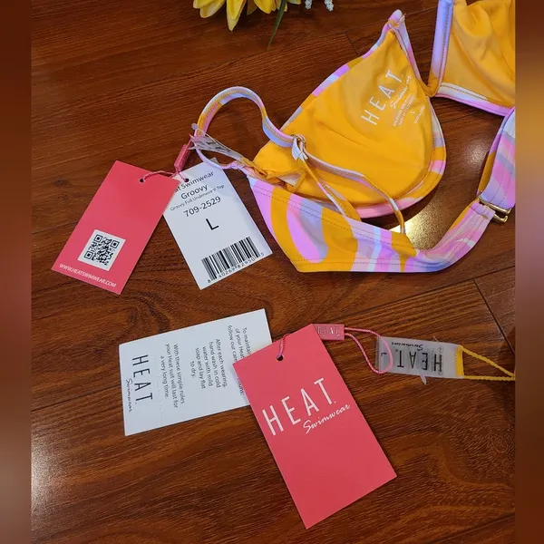 Heat Swimwear 2pc Size Large - Image 8