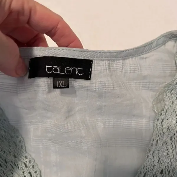 NWT talent size 1X light green puff sleeve lace detail elastic waist crop top - Image 3