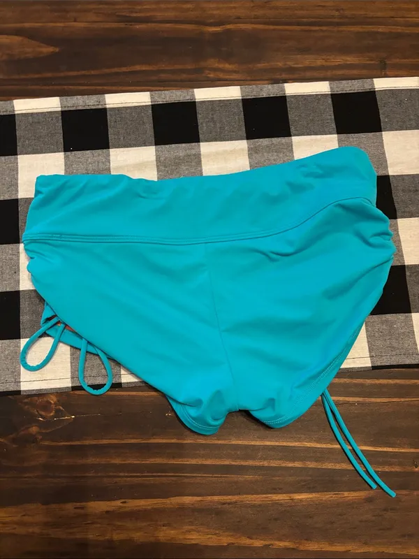 Athleta small teal blue ruched swim shorts - Image 3