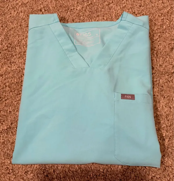 FIGS Men’s Chisec Scrub Top - Image 4