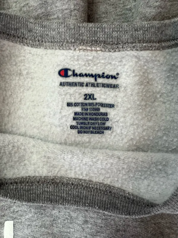 Champion Crewneck - Image 3