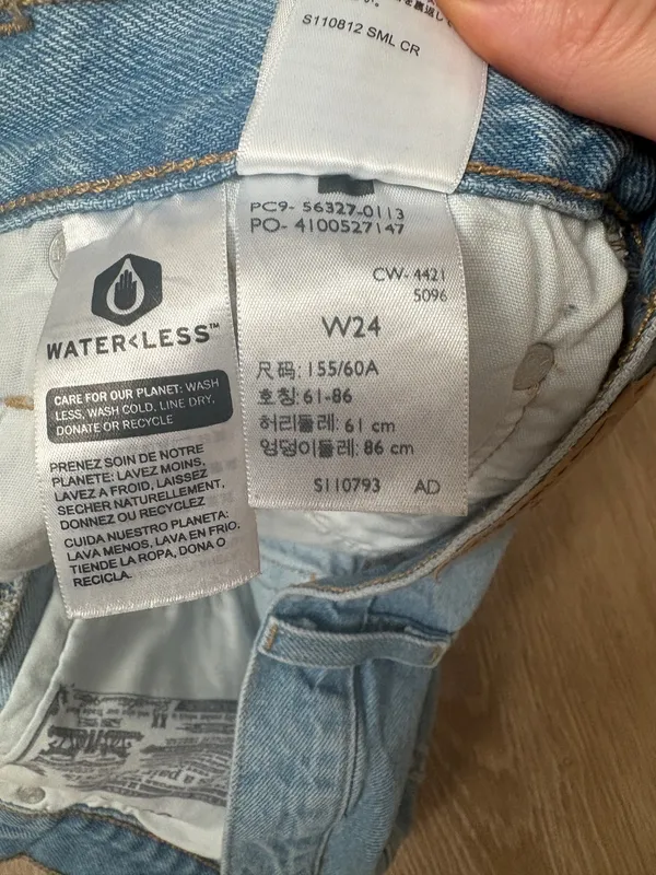 Levi’s light blue 501 distressed denim shorts - Image 4