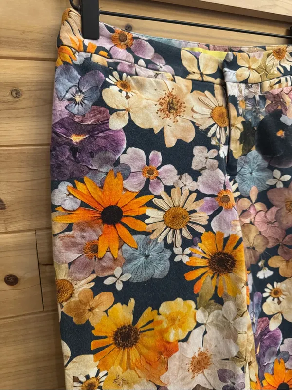 Moxy Maeve Anthropologie Size 0 Floral Mid Rise Jeans Casual Boho Colorful - Image 5
