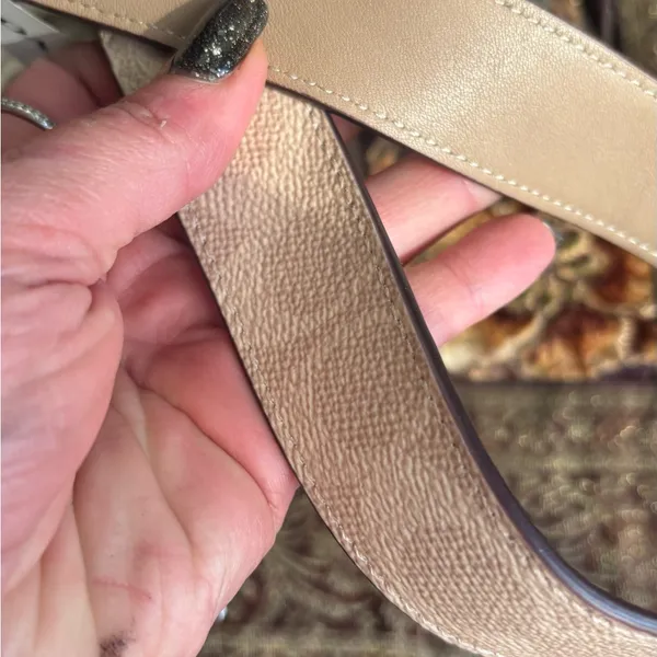 Authentic COACH REVERSIBLE Signature coated /smooth leather belt for any bag - Image 4