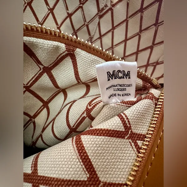 MCM Arena Top Zip Shopper Visettos Cognac - Image 10
