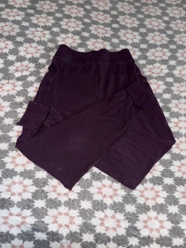 lululemon athletica deep plum workout leggings - Image 4