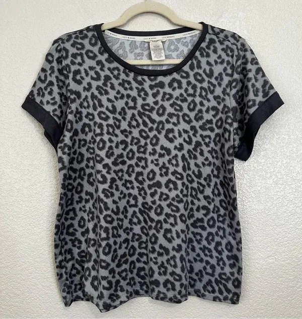 Lucky Brand Gray and Black Leopard Very Sofy Pajama Set, Sz Medium - Image 3