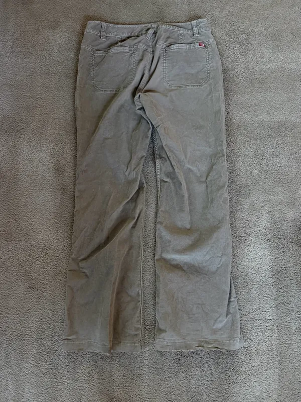 The North Face Women’s Gray Utility Pants Size 8 - Image 3