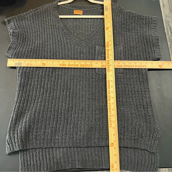 POL gray Chunky Chenille Knit Short Sleeve V-Neck Sweater Top Size M - Image 6