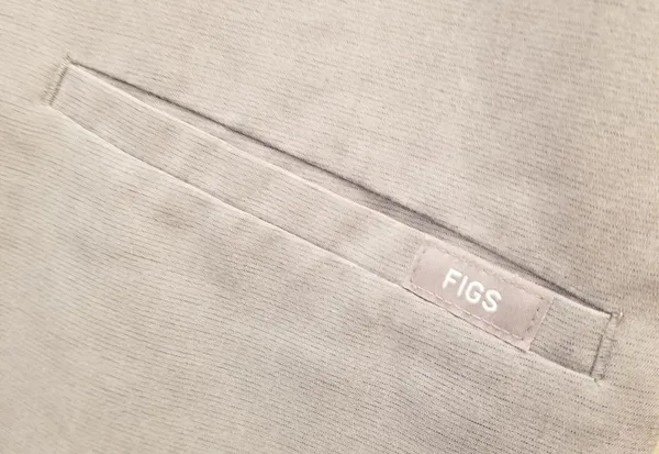 {S} FIGS Technical Collection Casma Top - Image 5