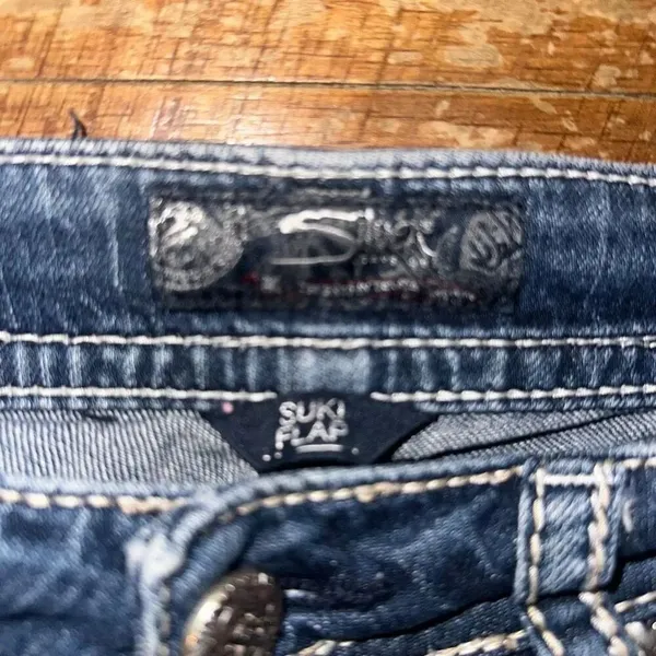 Silver cowboycore western Suki flap embroidered 28x32 jeans - Image 2