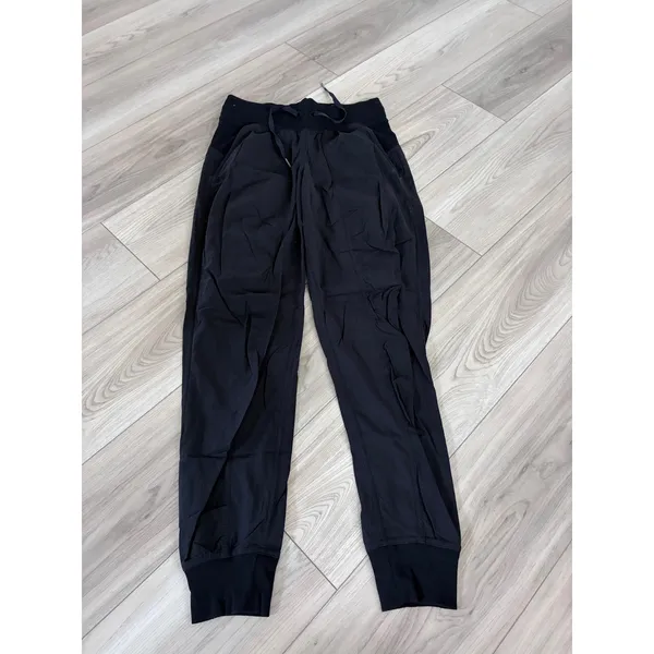 Lululemon Beyond the Studio Jogger Black Size 4 High Rise Athletic Pants - Image 3