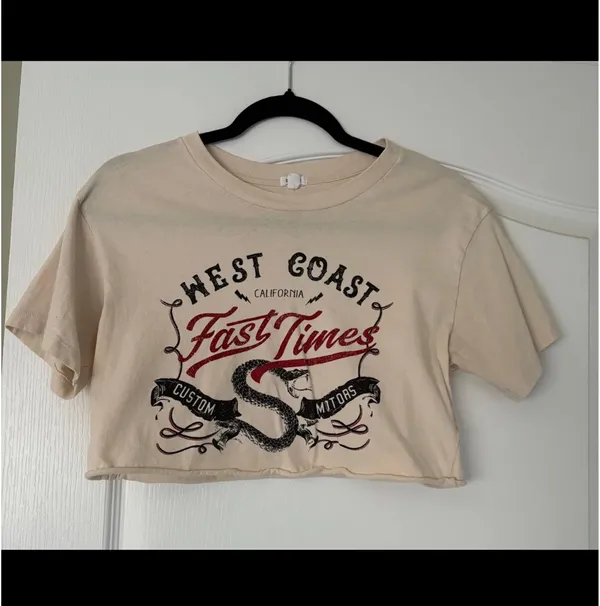 Garage Crop Graphic Tee - Image 3