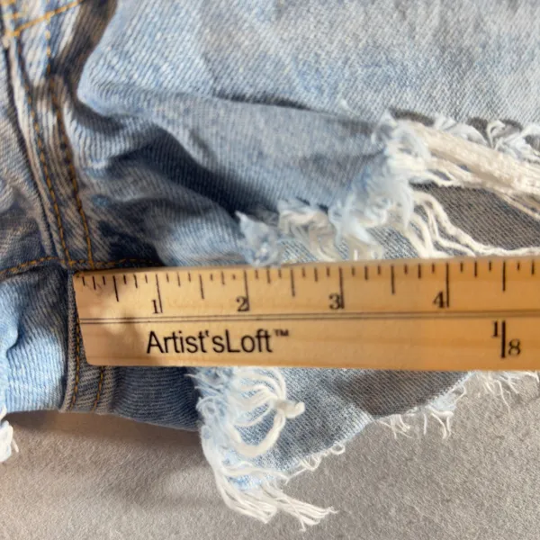 532 | Levi's 501 Original Womens High Rise Distressed Denim‎ Shorts Light Wash - Image 4