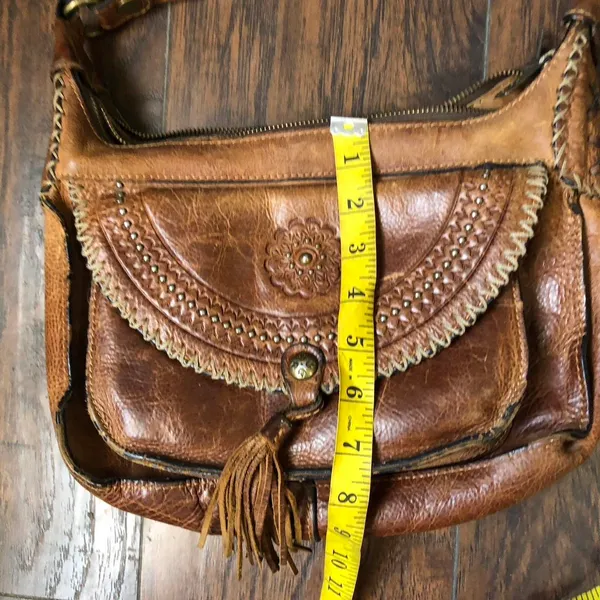 Patricia Nash Camila Hobo Bag Distressed Leather Saddle Messenger Purse Tassel Brown Cognac #boho #western #cottagecore #festival #vintage Measurement in pics - Image 6