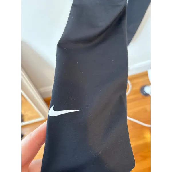 Nike Dri-Fit Black Athletic Leggings Cropped‎ Athleisure Women's Size M - Image 4