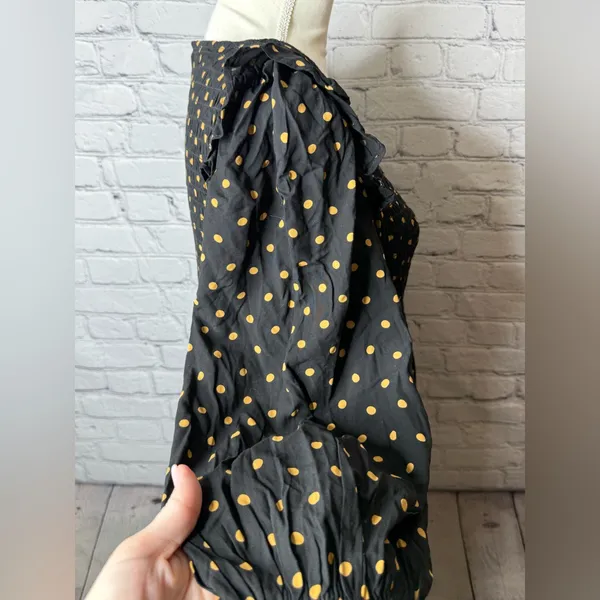 Madewell lucie smocked v neck mini dress Black Dress with Gold Dots size medium - Image 7