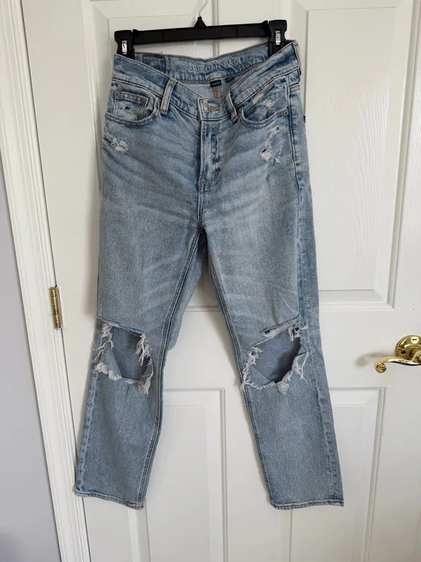 American Eagle High Rise Straight Jeans - Image 3