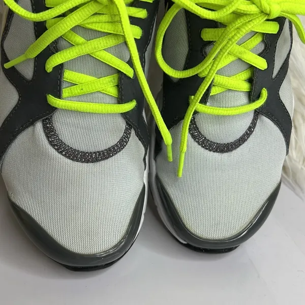 Nike Training In Season TR2 Size 7.5. Light dark gray / green. - Image 11