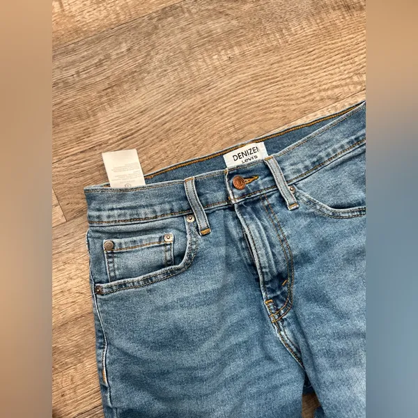 Levi’s Classic Blue Women's Jeans slim straight size 30‎ - Image 5