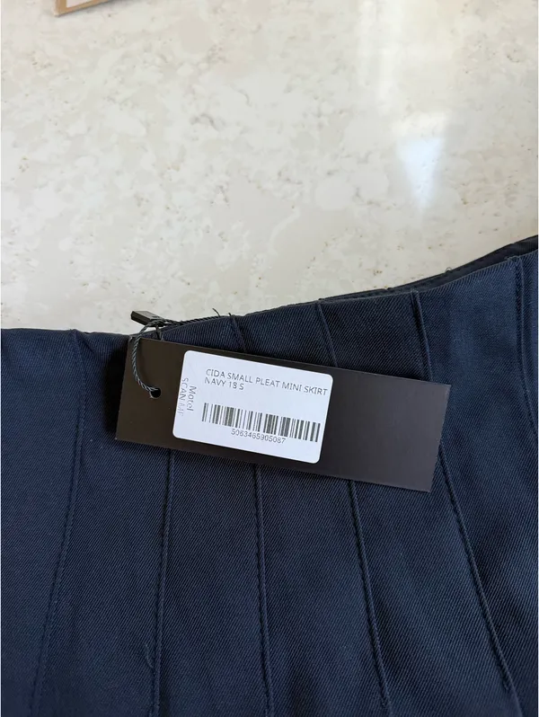 Motel Rocks Navy blue pleated skirt - Image 4