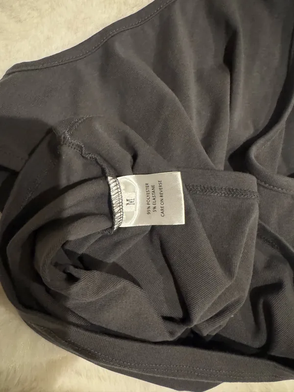 Grey Shein Crop Top - Image 3