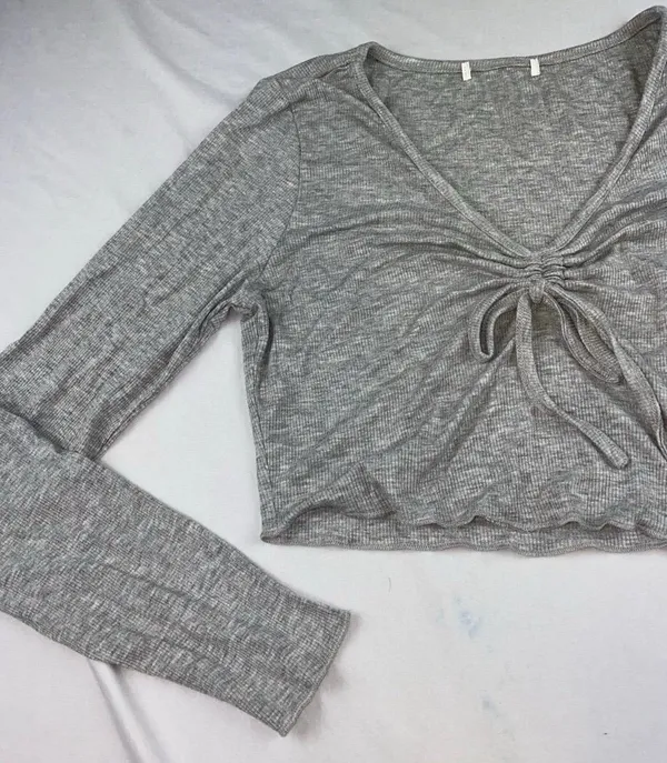 NEW Top Gray Size M - Image 2