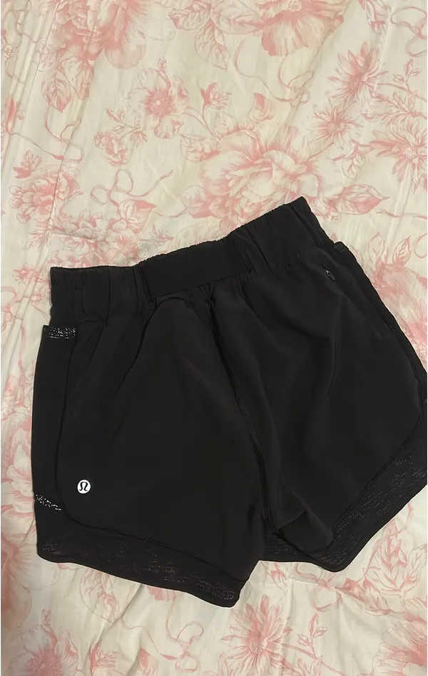 Lululemon Hotty Hot 4" High-Rise mesh - Image 4