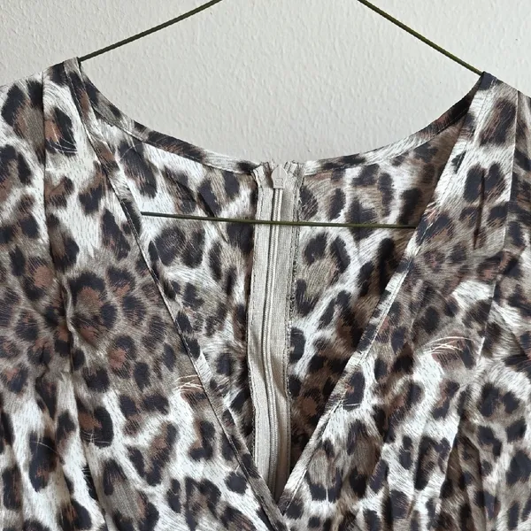 Cupshe Leopard Mini Dress Tiered Flounce & Ruffle Bishop Sleeve Brown Sm Mobwife - Image 4