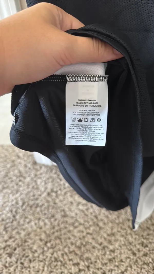 Women’s Nike Dri-Fit tank - Image 4