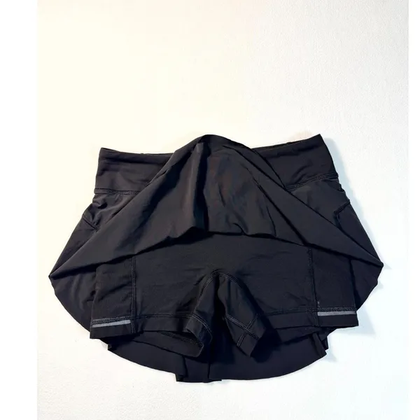 Lululemon Women’s Size 4 Black‎ Running Skort Built-In Shorts Pockets - Image 4
