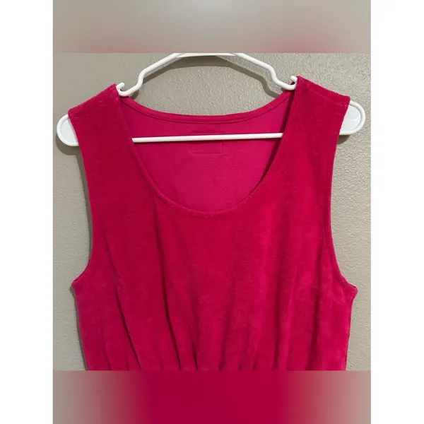 Daily Drills Hot Pink Terry Cloth Cropped Tank Top Women’s Size Medium / Large - Image 3